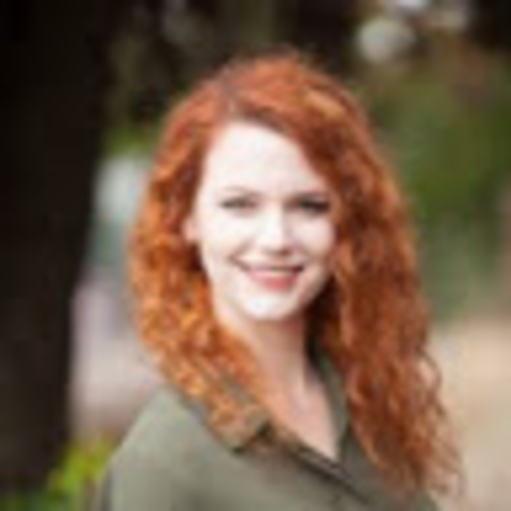 Meet your Posher, Caitlin